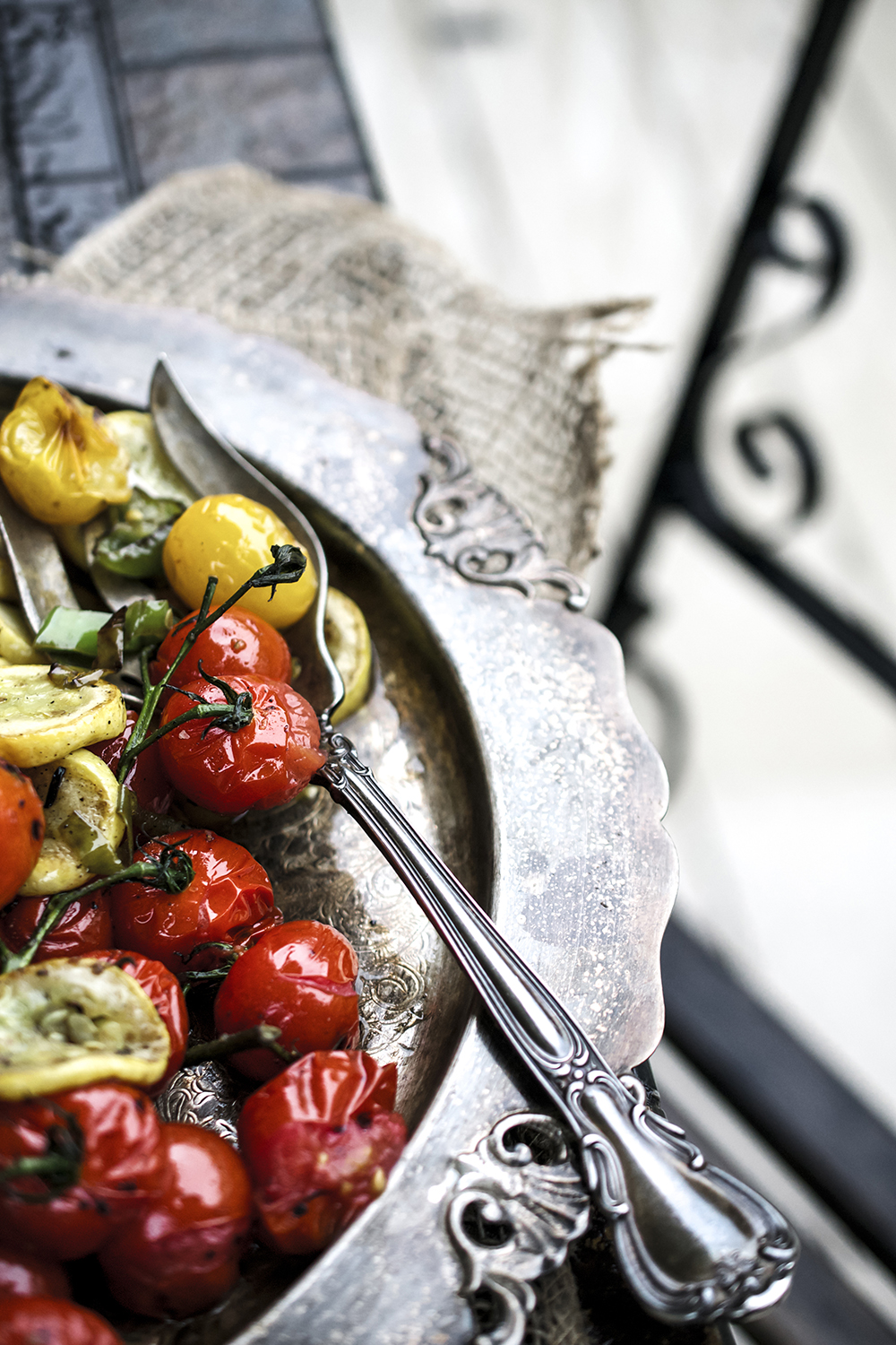 Grilled Grilled Tomatoes and Summer Squash